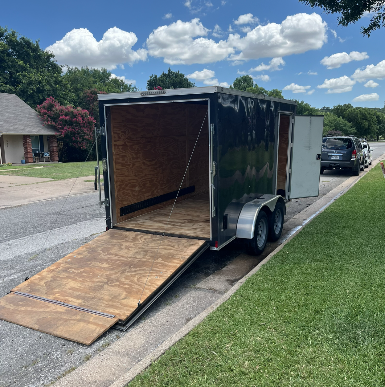 Black enclosed trailer for rent near Austin TX - Diamond C 6x12